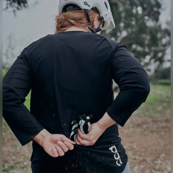 POC - Wome’s Resistance 3/4 Jersey  - Size: Small - Uranium Black. - Picture 6 of 6